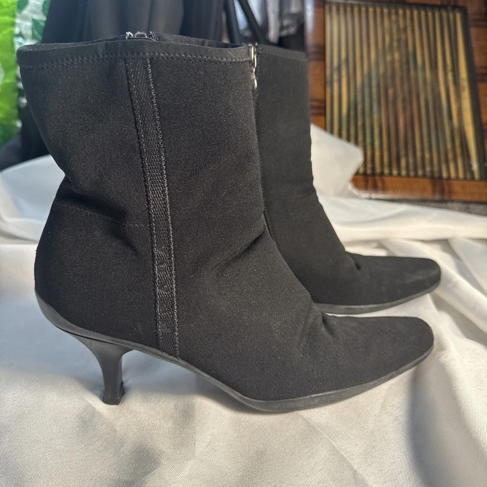 PRADA Italy Black tessuto Nylon Ankle Side. zip Logo size 38 heeled shoes